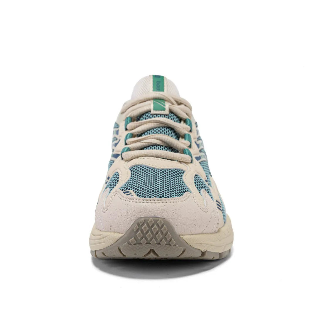 Gros plan sur le design classique des baskets