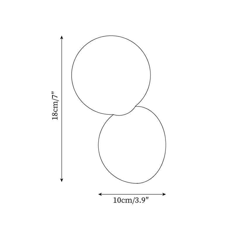 Lueur chaude diffusée par le verre opale de l'applique