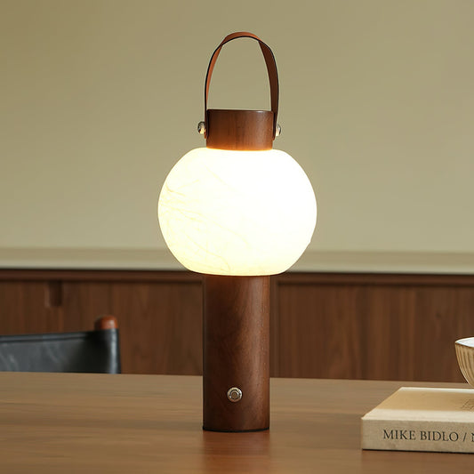Lampe éteinte montrant le design élégant et épuré