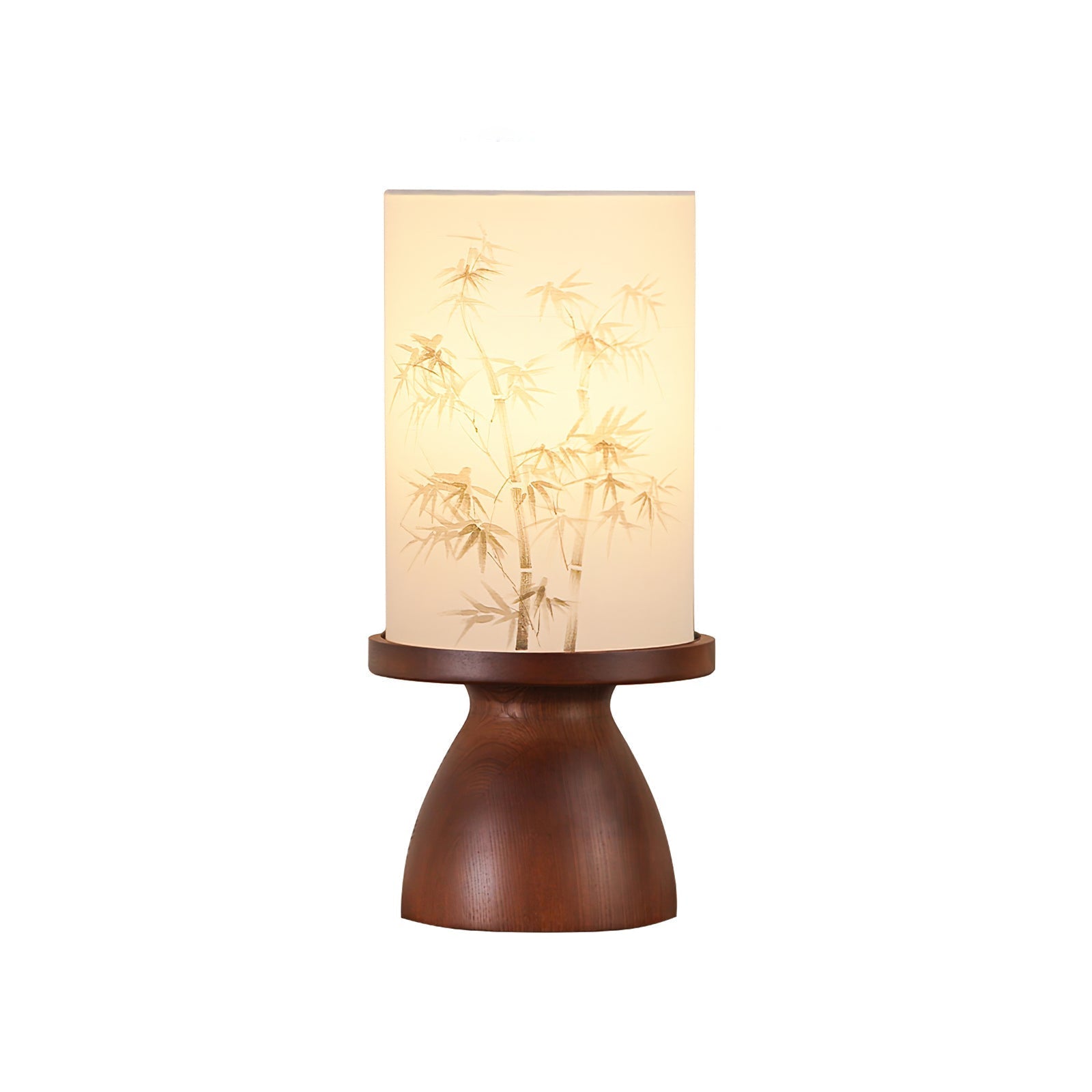 Lampe éteinte avec abat-jour en rotin et base en bois
