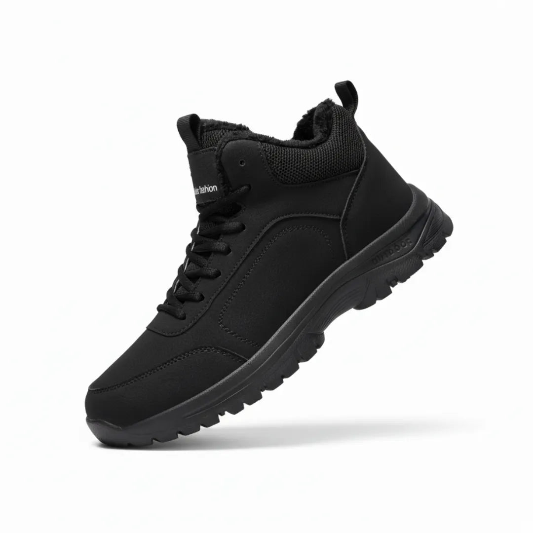 Bottes d'hiver noires montrant la hauteur de cheville