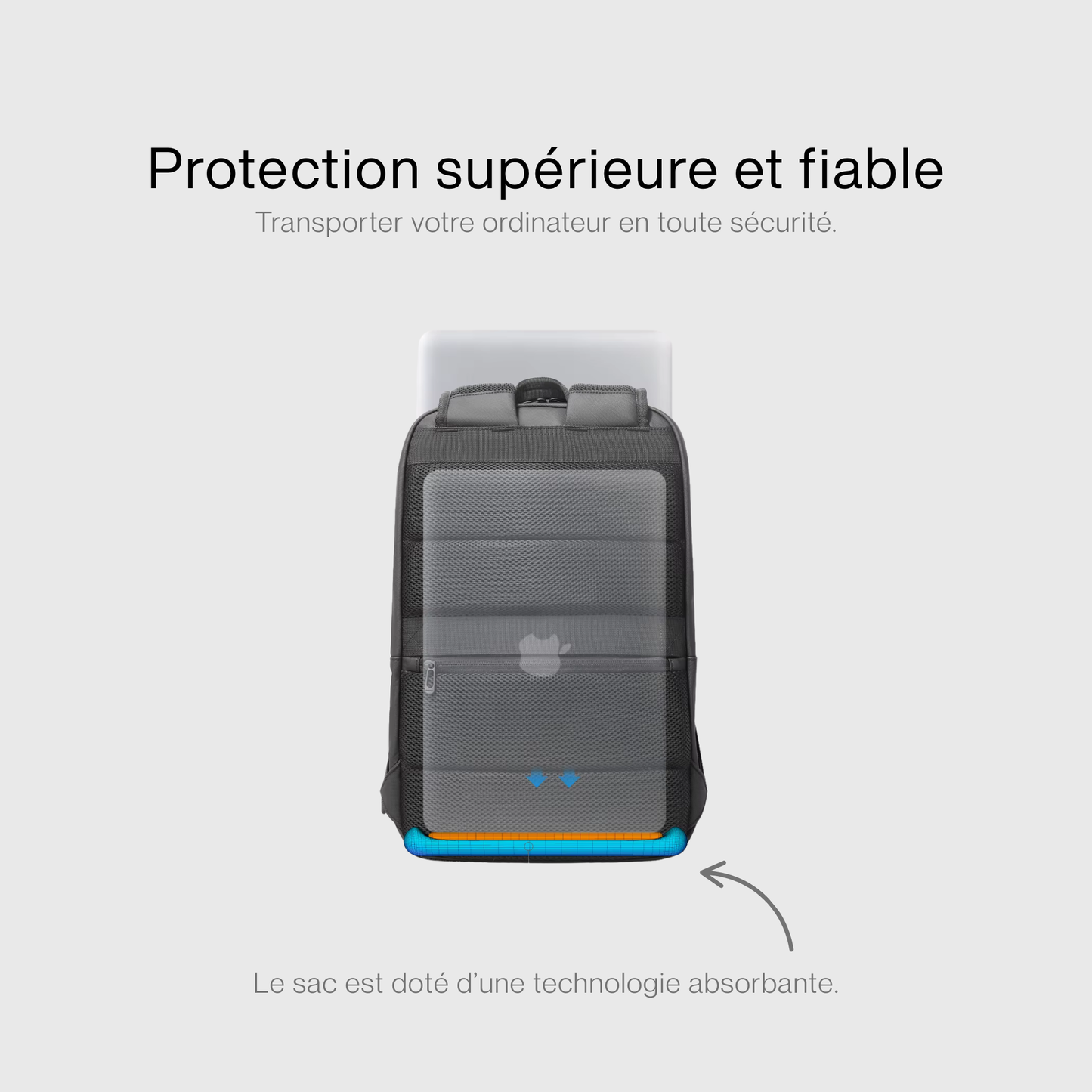 Sac à dos imperméable posé sur une surface en bois