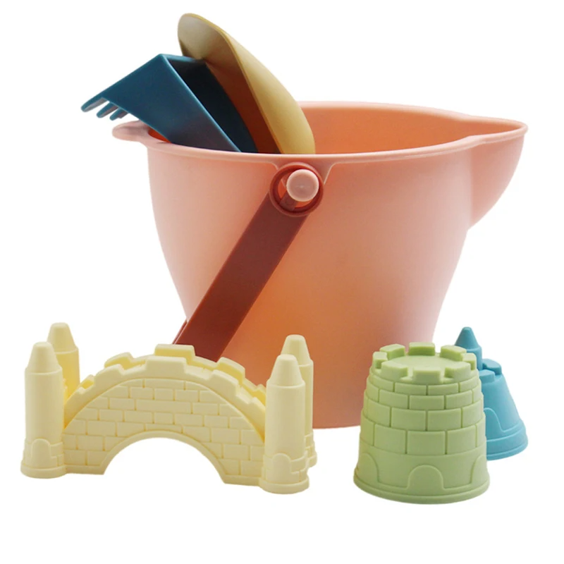 Ensemble compact de moules à sable avec seau de rangement