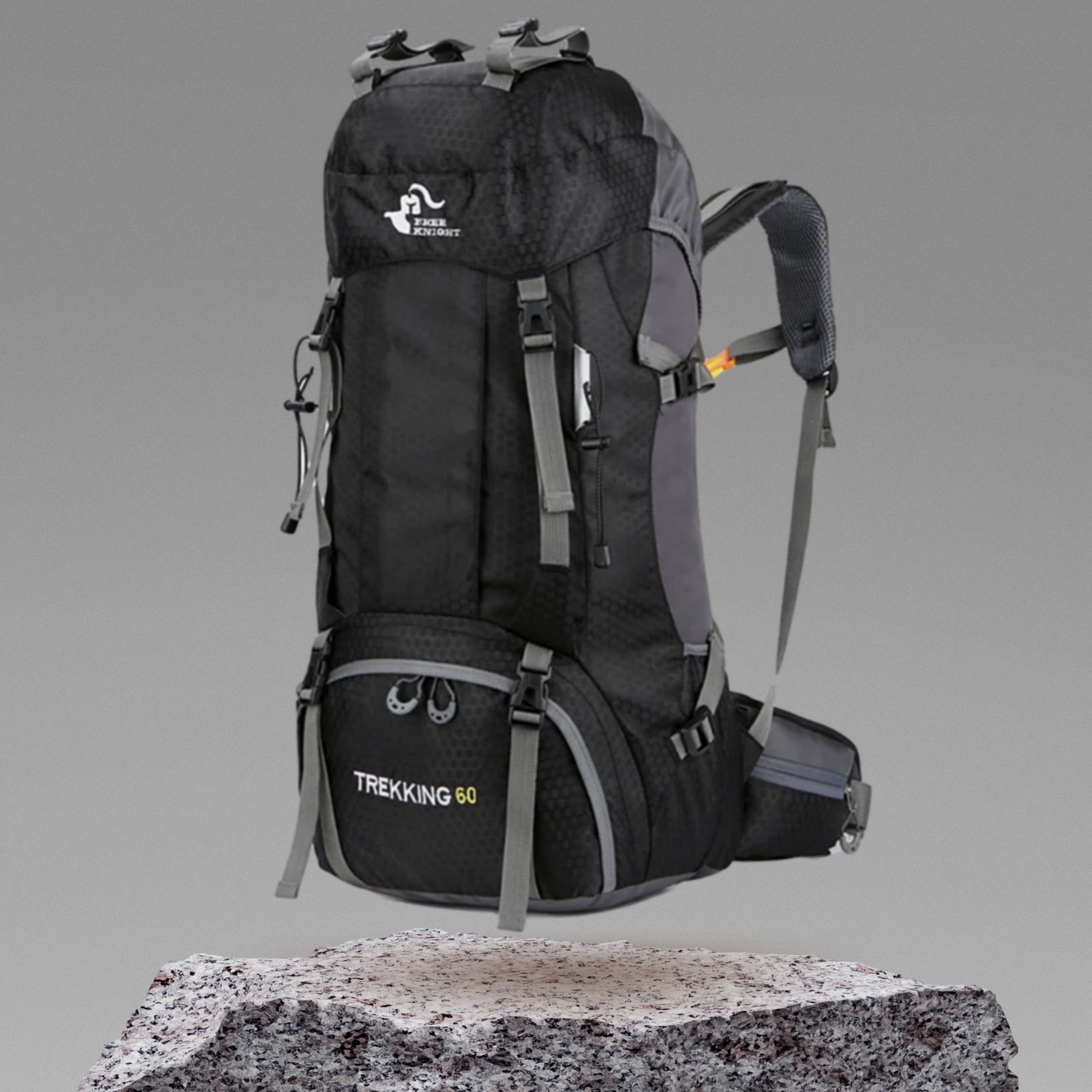 Sac à dos avec accessoires de randonnée en arrière-plan