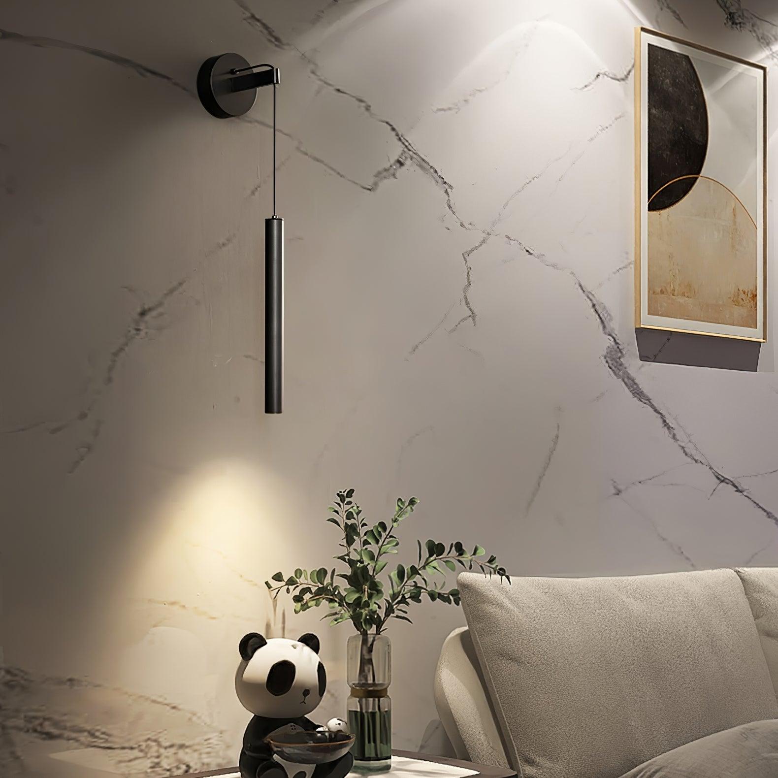 Lumière douce émise par l'applique dans un couloir