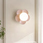 Lampe murale en forme de fleur, vue de côté