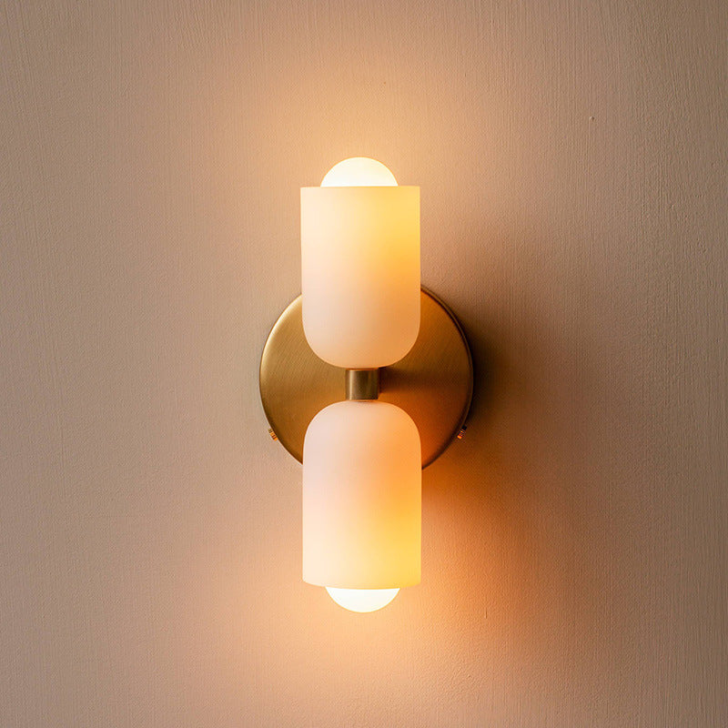 Applique murale moderne avec lumière diffuse vers le haut et le bas