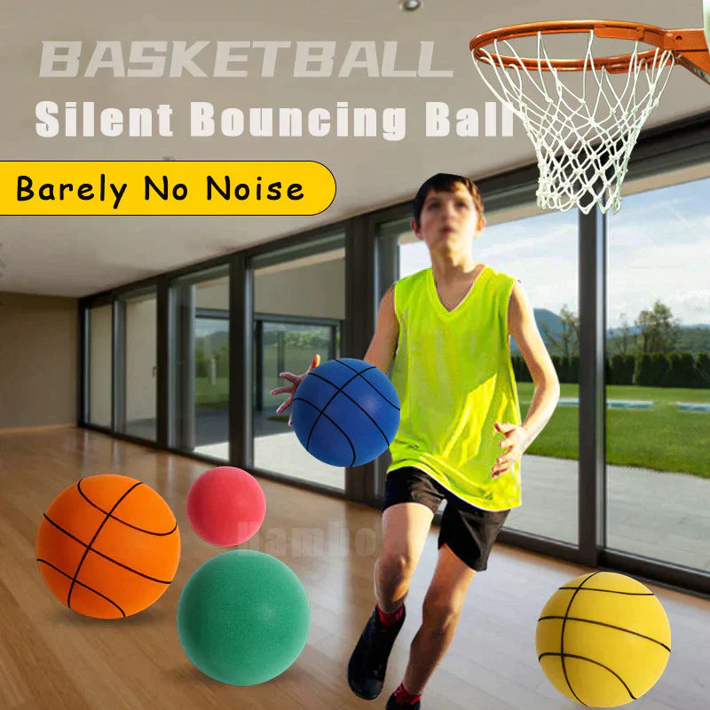 Ballon de basket en mousse orange sur parquet intérieur
