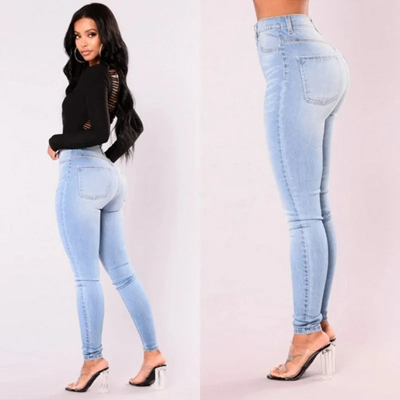 Vue de face des jeggings slim fit femme, taille haute