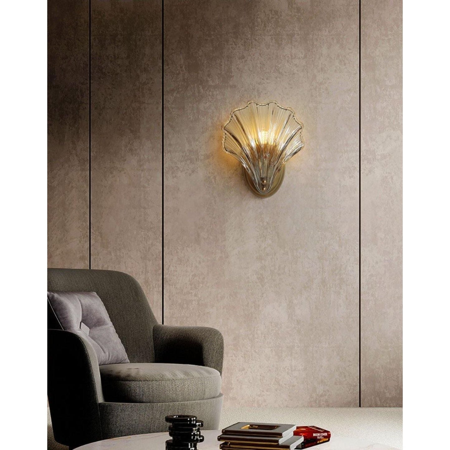 Vue latérale de l'applique murale en forme de coquillage