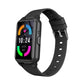 Montre GPS enfant avec écran allumé, bracelet silicone bleu