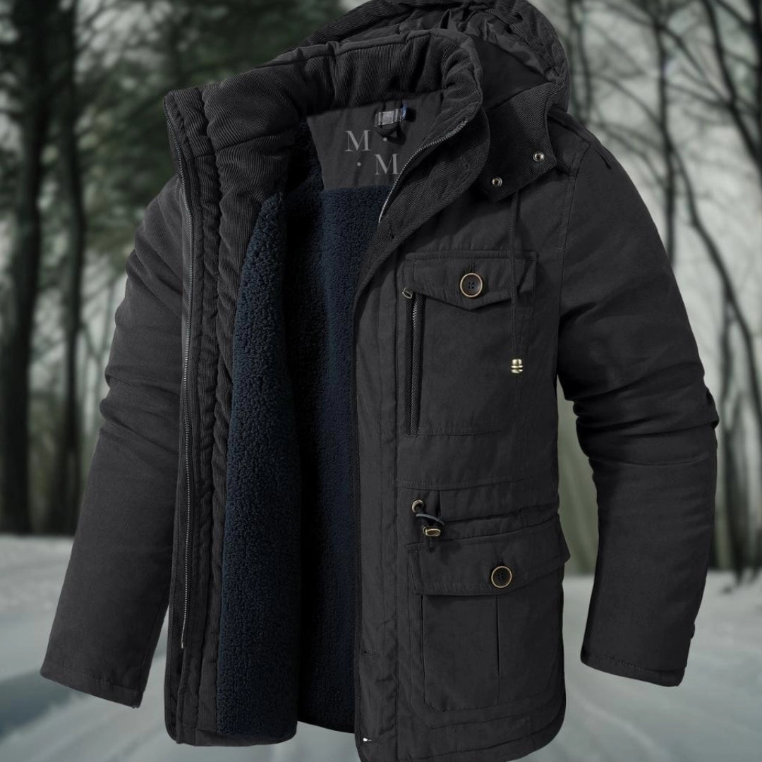 Parka pour homme montrée de face, coupe régulière
