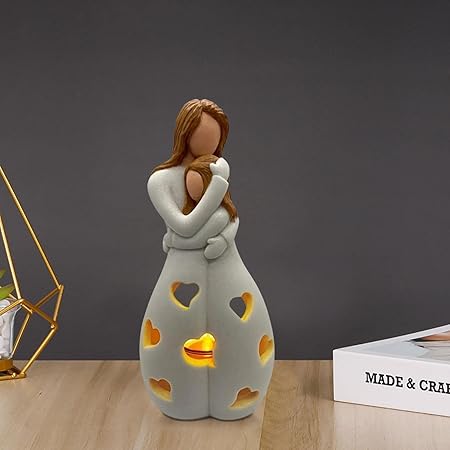 Détail du socle de la lampe en résine