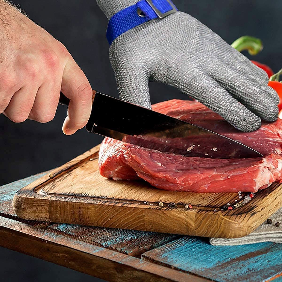 Gants de protection montrant leur flexibilité et ergonomie