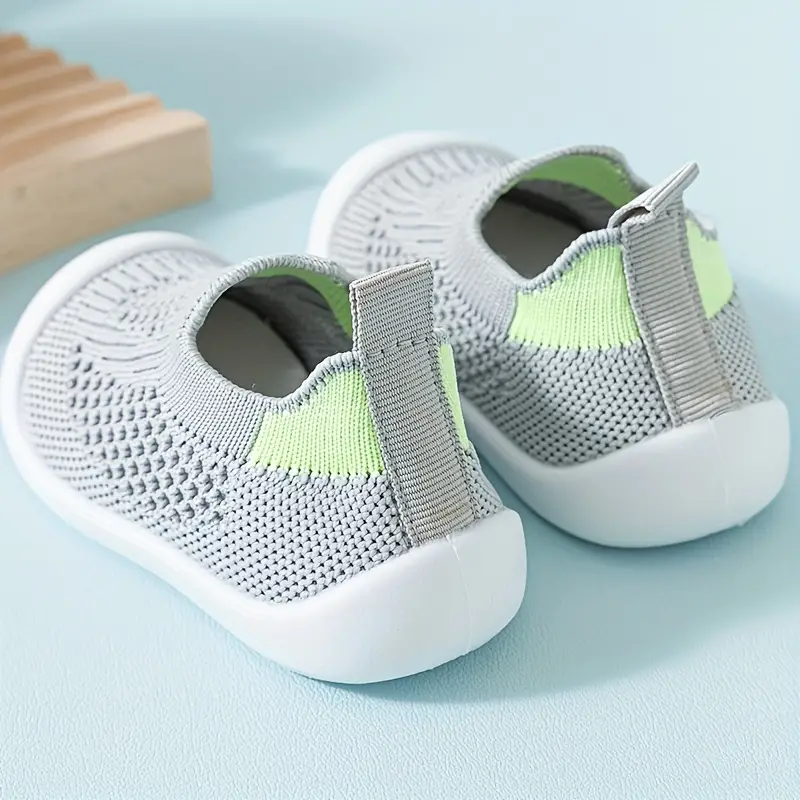 Chaussures enfant en maille respirante, couleur rose