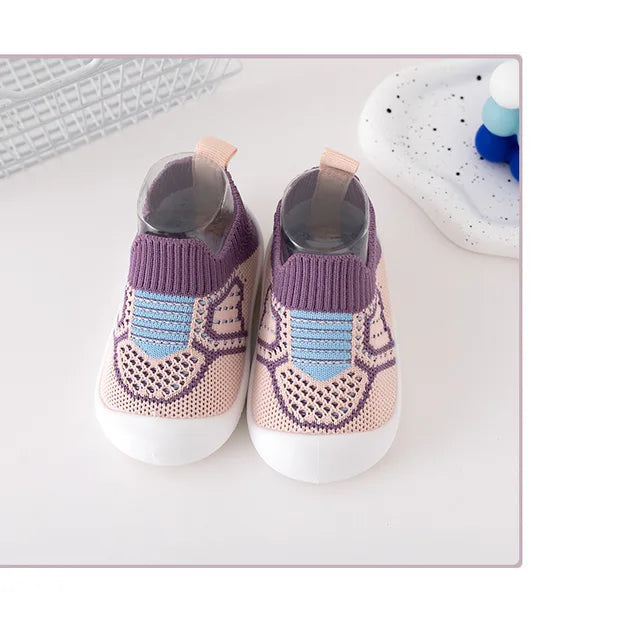 Vue d'ensemble des chaussures bébé avec soutien optimal