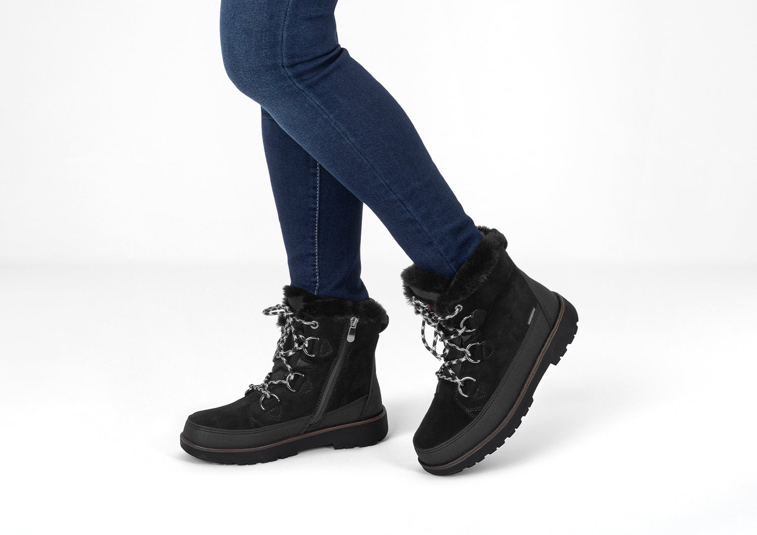 Bottes d'hiver noires en suède avec fermeture éclair latérale