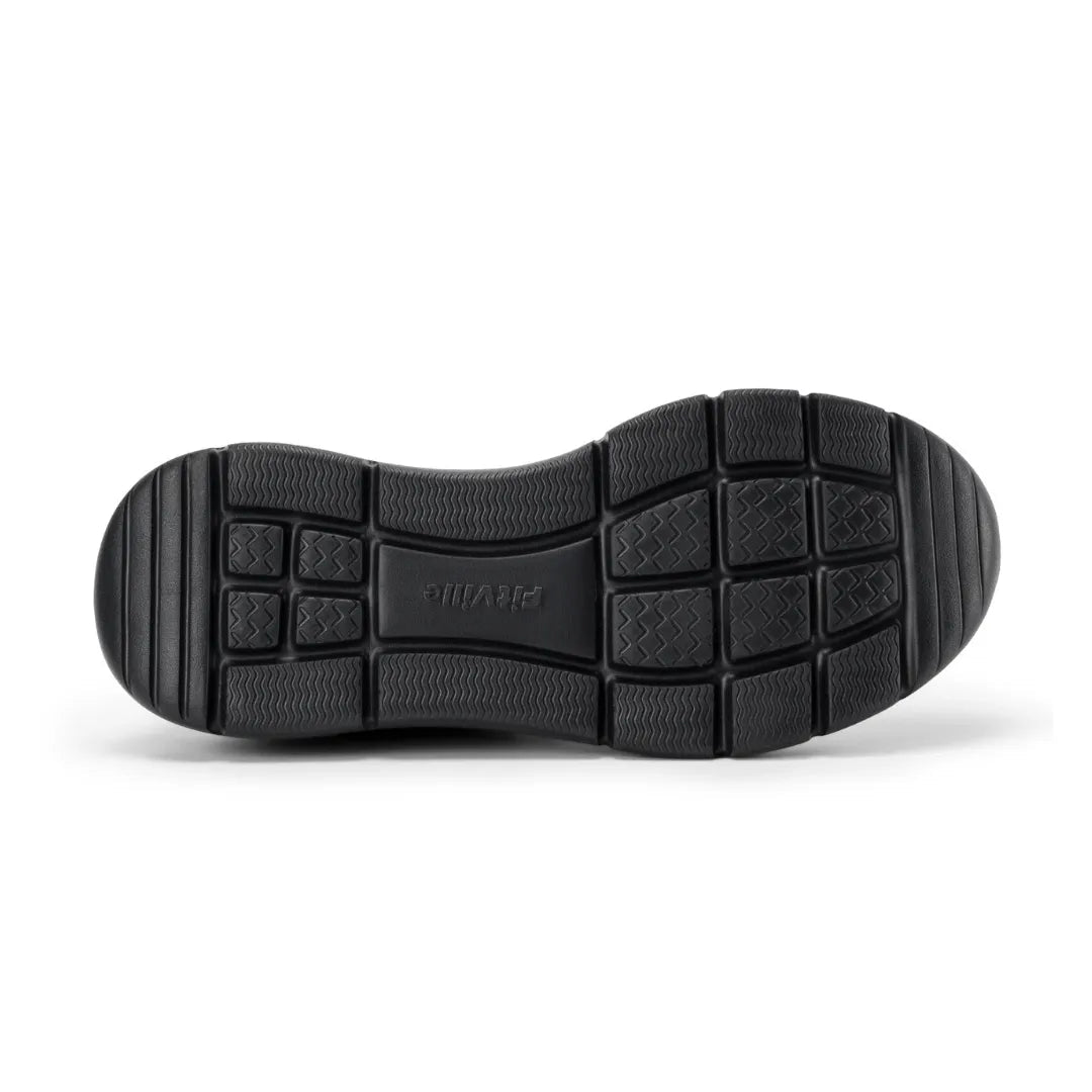 Chaussures de marche montrant la flexibilité de la semelle