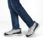 Chaussures grises avec tige en tissu extensible et semelle épaisse