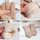 Vue latérale des gants montrant la doublure en polaire