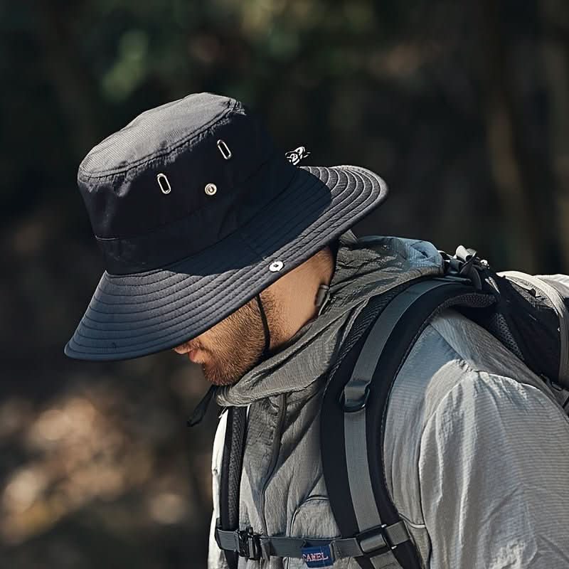 Vue de côté du chapeau pliable avec ventilation