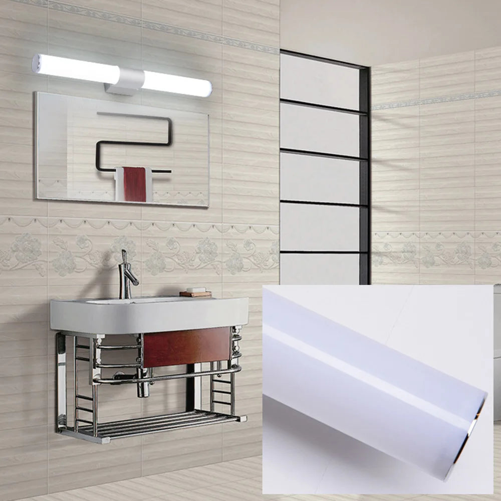 Applique murale LED moderne sur fond blanc