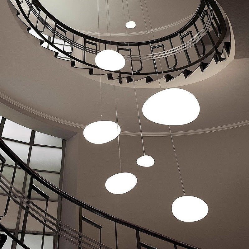 Détail du verre translucide et finition métallique élégante