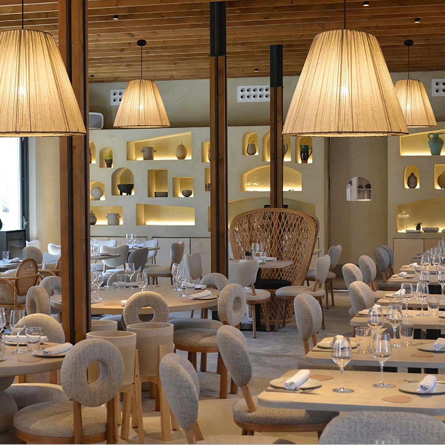 Vue rapprochée de l'abat-jour en tissu texturé