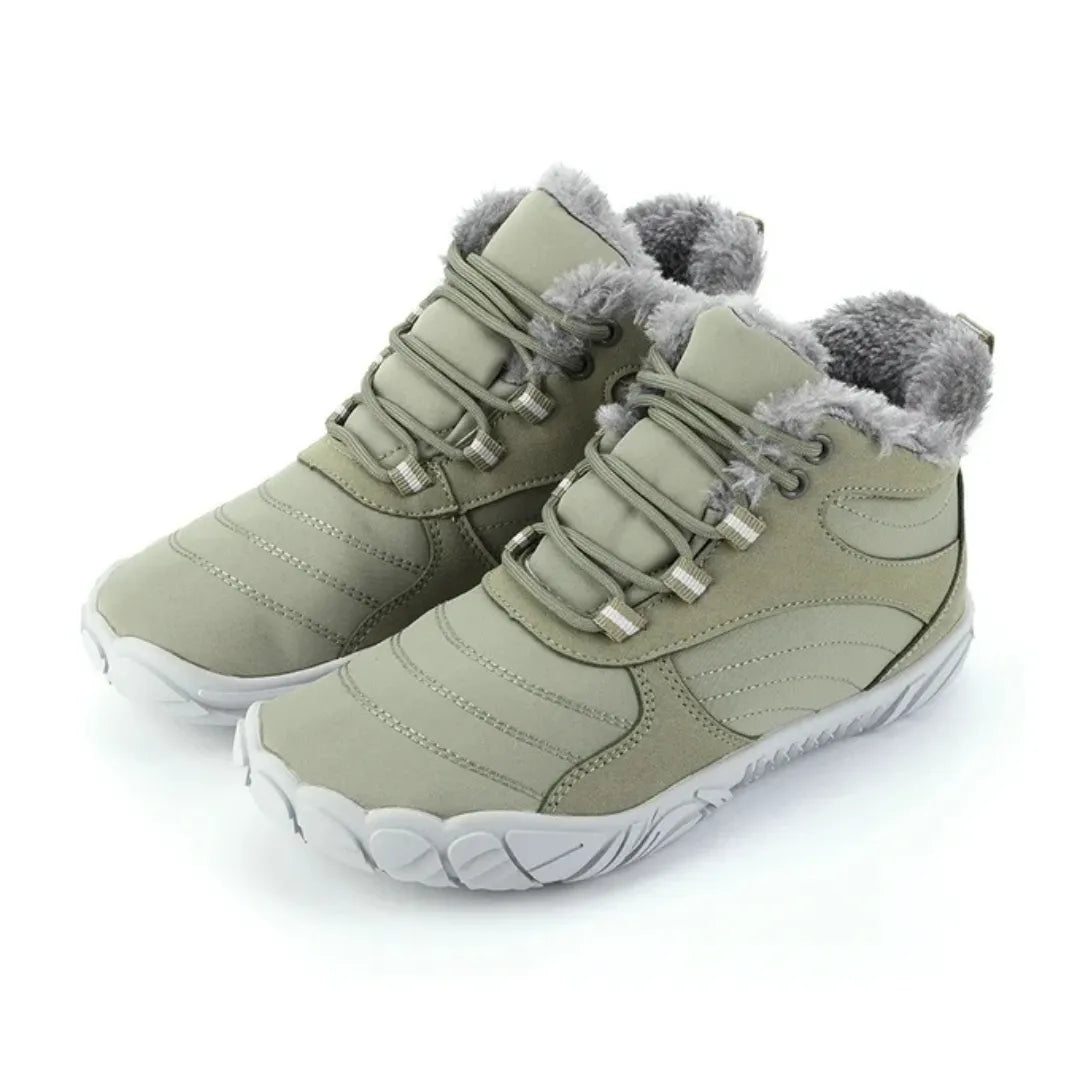 Bottes d'hiver unisexes en position debout, vue de face