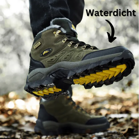 Vue arrière des bottes montrant le talon renforcé