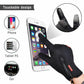 Gros plan sur les doigts tactiles des gants d'hiver