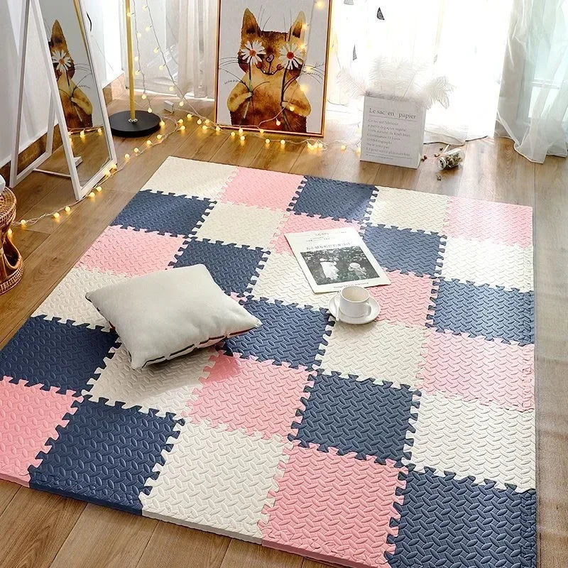 Tapis de jeu bébé montrant l'assemblage des pièces