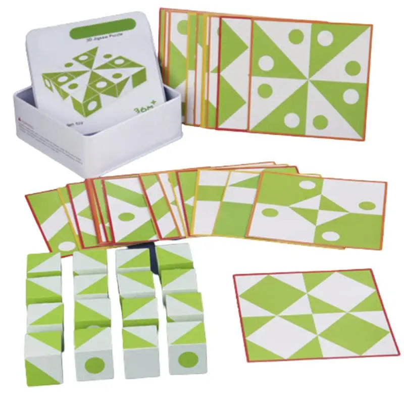 Vue d'ensemble du jeu de construction en bois avec cartes