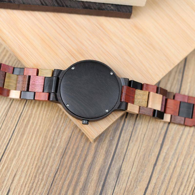 Montre en bois pour homme avec affichage de la date