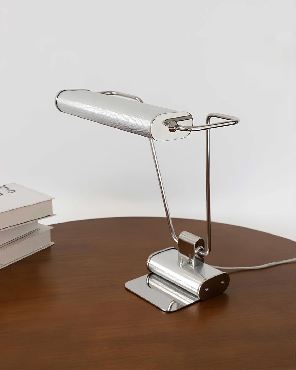 Lampe de table LED avec finition en chrome
