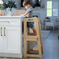 Vue de dessus de la tour transformée en chaise pour enfant