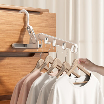 Séchoir pliable déployé, illustrant son design pratique