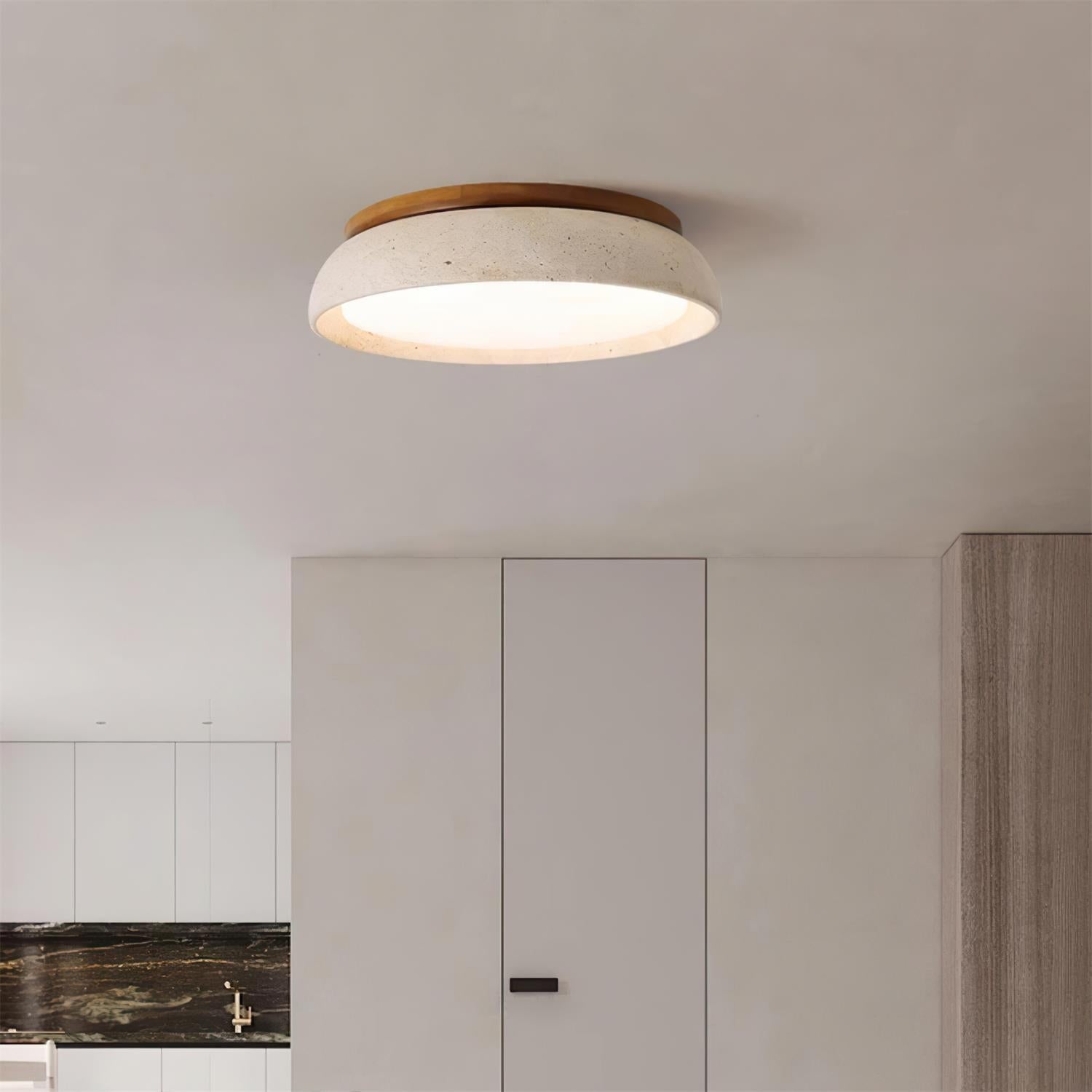 Lampe éteinte montrant le design élégant et fin