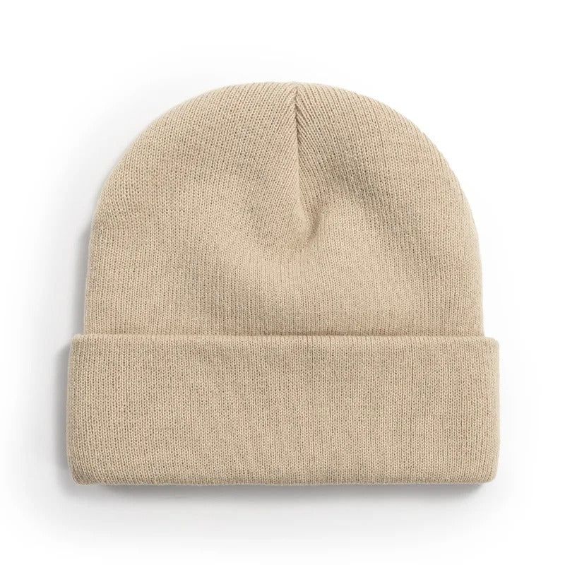 Bonnet personnalisé en acrylique, montré sur un fond neutre