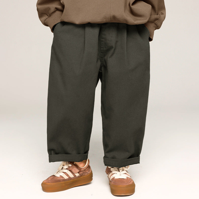 Pantalon enfant kaki en coton avec coupe détendue