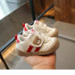 Semelle flexible des baskets enfant pour meilleure adhérence