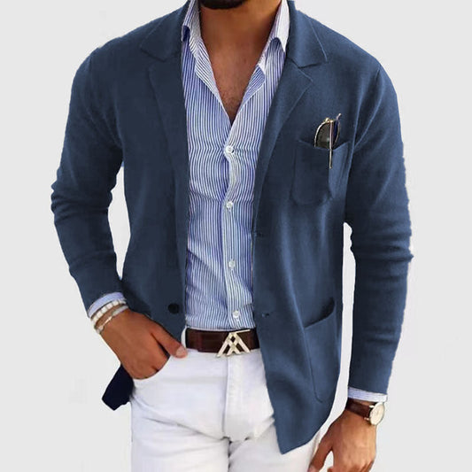 Blazer plié, prêt à être rangé ou transporté