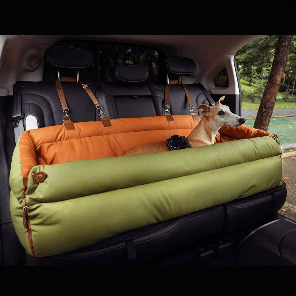 Lit de voiture pour chien avec accessoires inclus