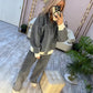 Sweat à capuche gris avec zip, style moderne