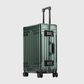 Détail des verrous homologués TSA sur la valise en aluminium