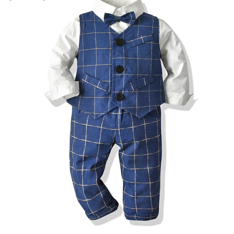 Détail des coutures et de la texture du pantalon pour enfant