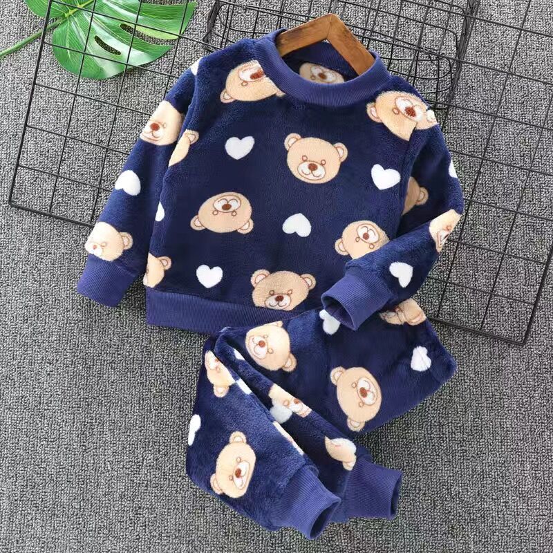 Ensemble enfant avec capuche et motifs ludiques