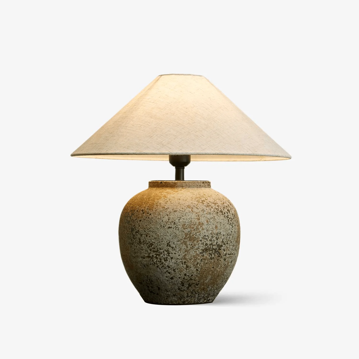 Lampe de table en céramique avec base texturée