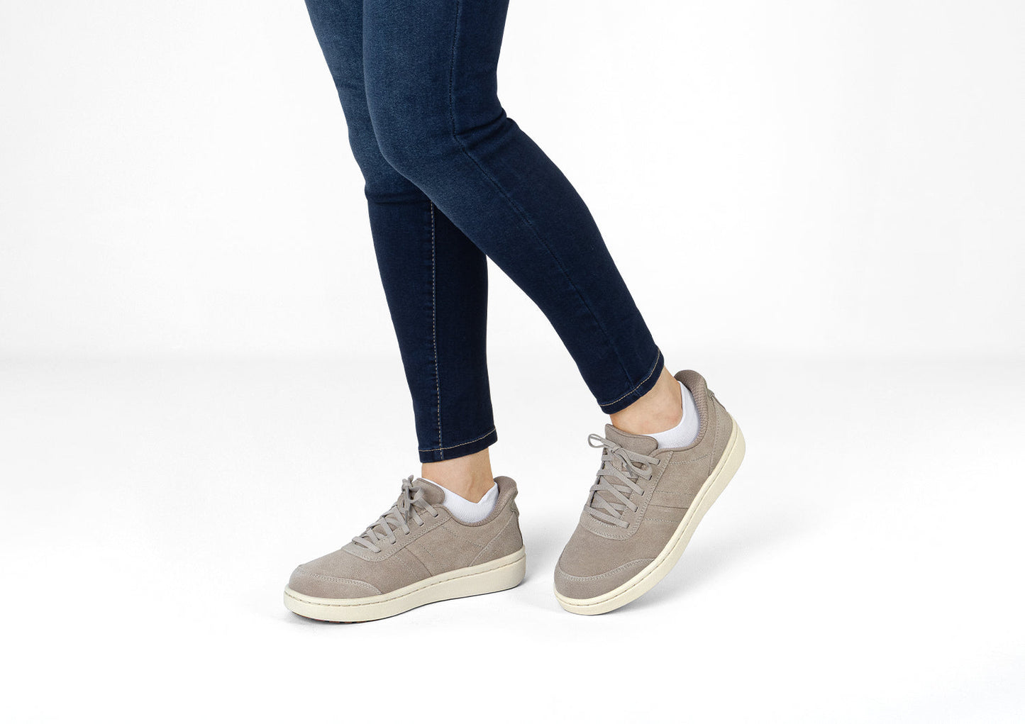 Baskets en cuir légères avec technologie sans lacets