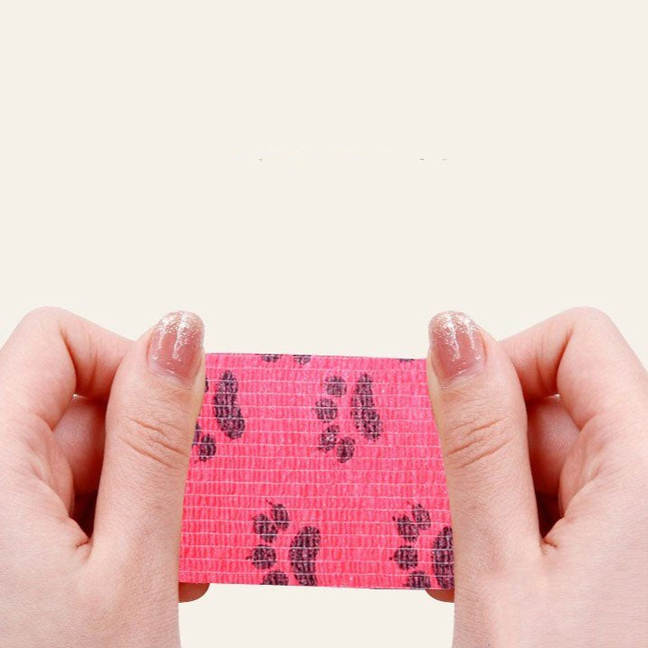 Vue rapprochée des chaussures bandage pour chien en tissu élastique